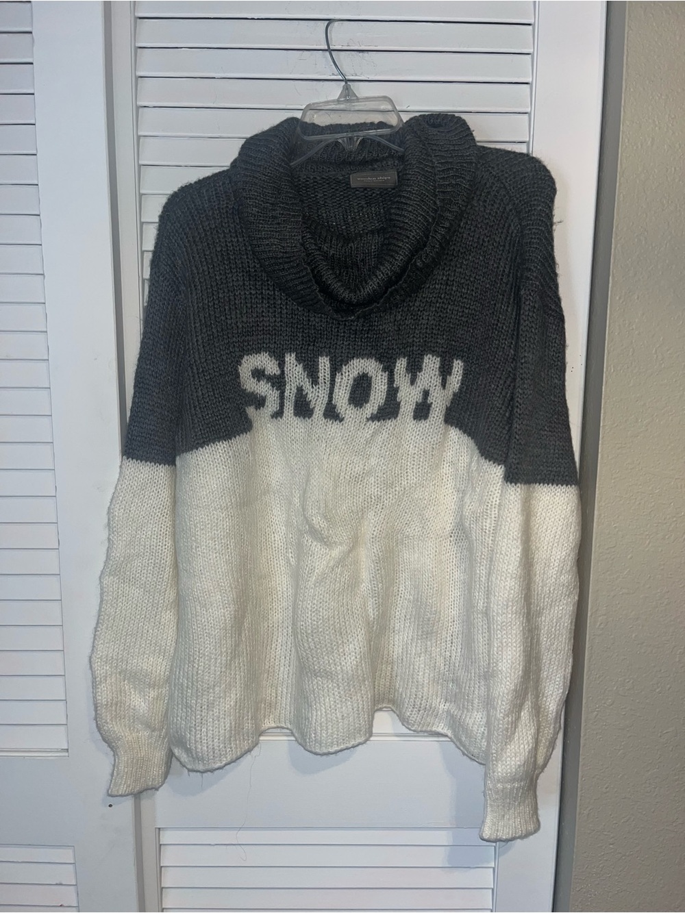 Wooden ships size M/L SNOW cowl neck sweater NWOT